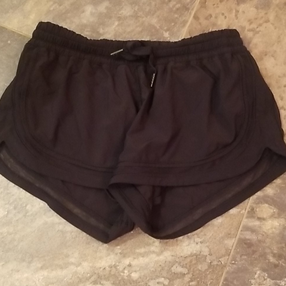 Lululemon short